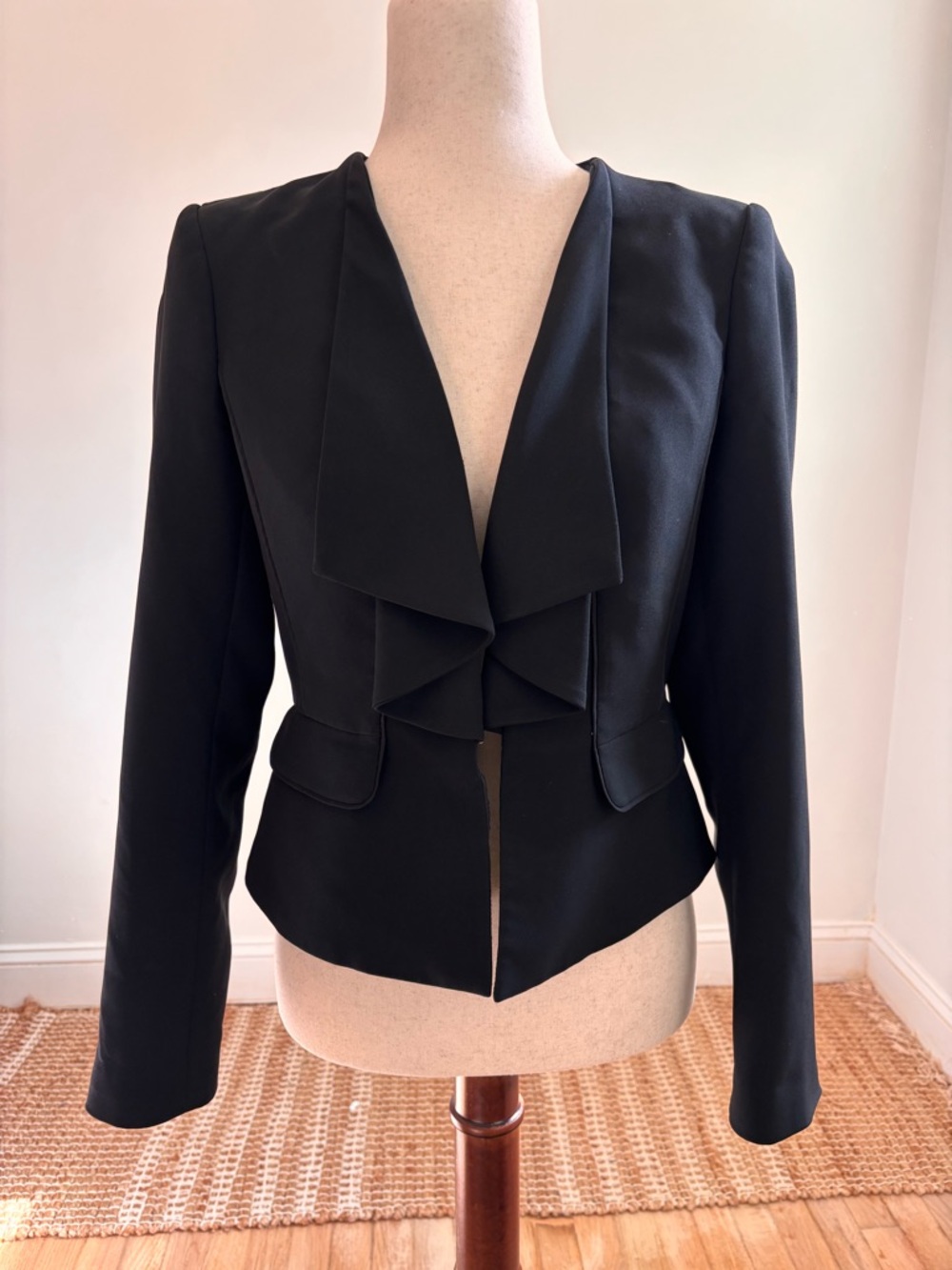 White House Black Market Blazer Black Cropped 4
